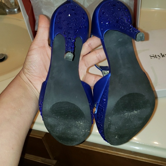 Heels - Picture 6 of 7